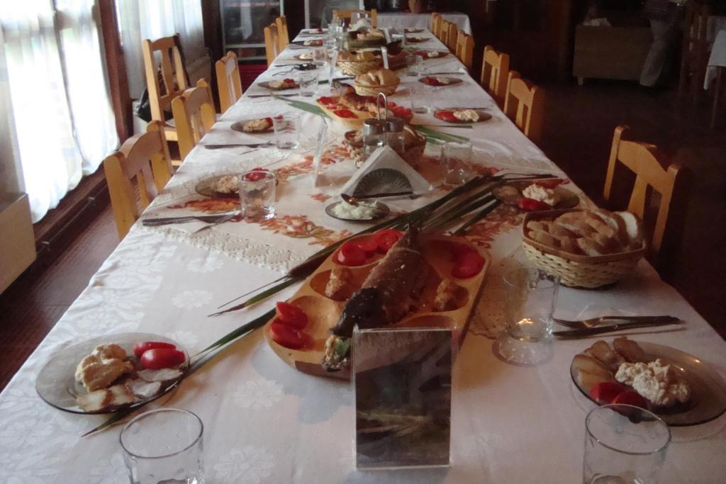 Casa Dintre Salcii Ξενοδοχείο Uzlina Εξωτερικό φωτογραφία